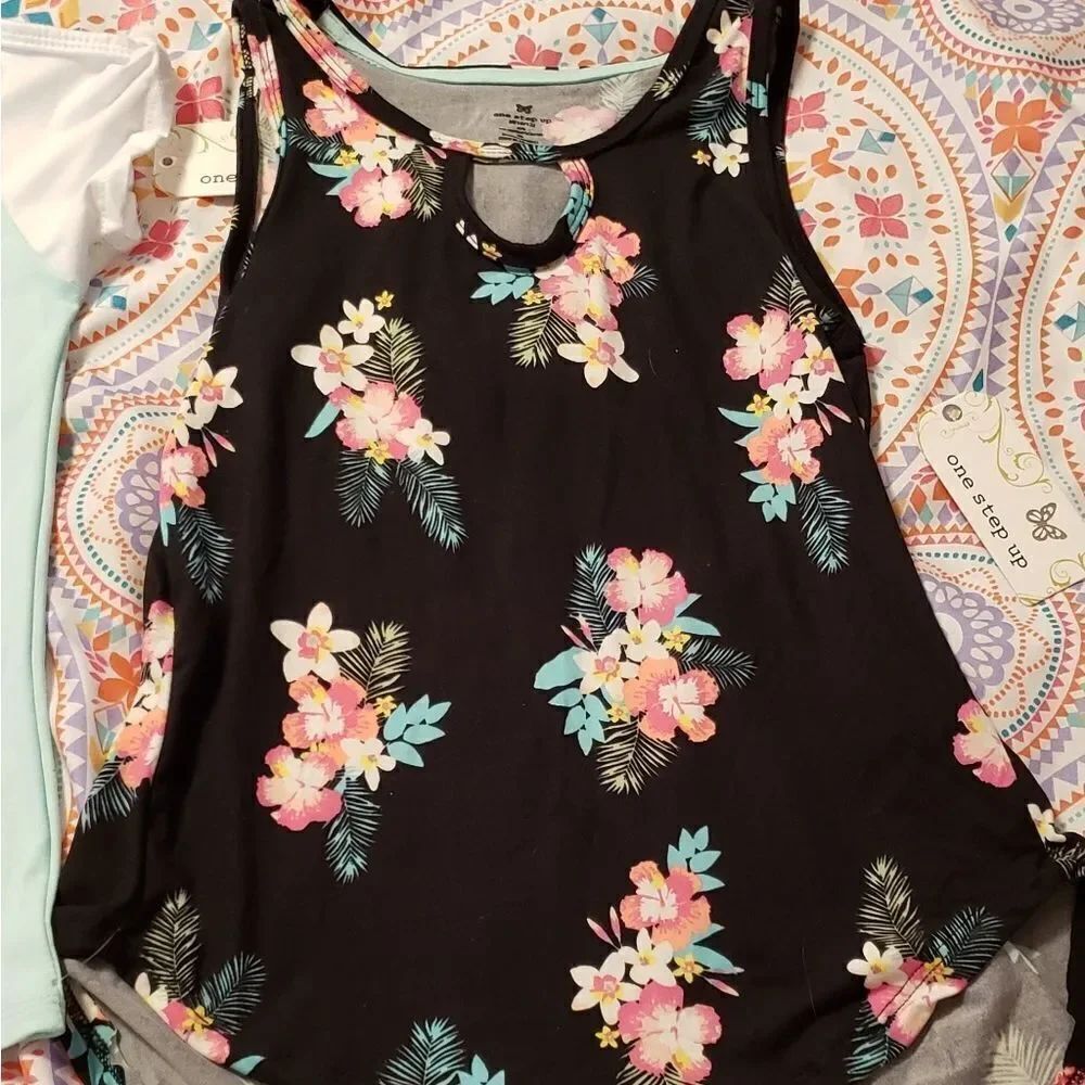 NWT Girls Black/Floral Tank Top Sz M (10/12)